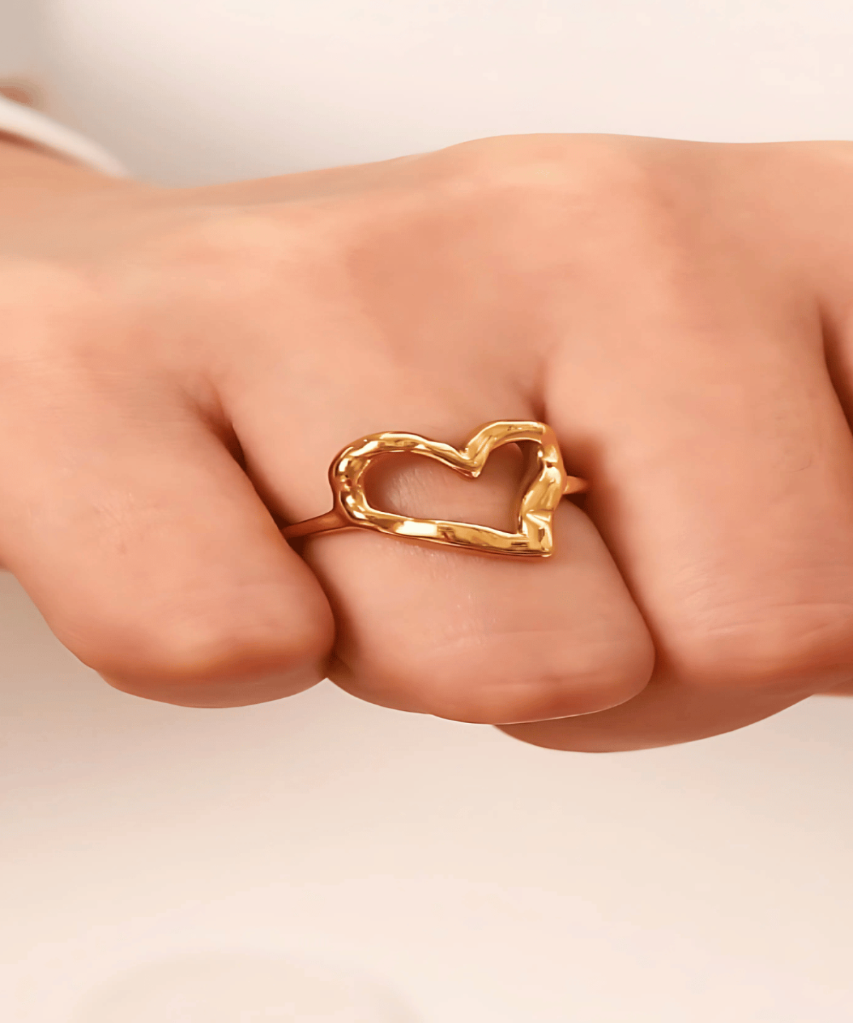 18K Gold Heart Ring Women’s Best Trending Gift for Lady Girl Mother Wife,Birthday Travel Vacation Bridal Wedding Party Daily Office Work School,Spring Summer Fall Winter Holiday Sale,Mason & Madison Co.