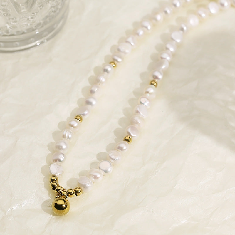 Gold Pendant Pearl Chain Necklace
