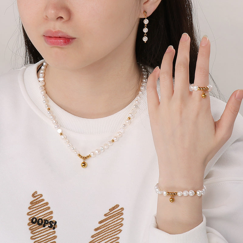 Gold Pendant Pearl Chain Ring