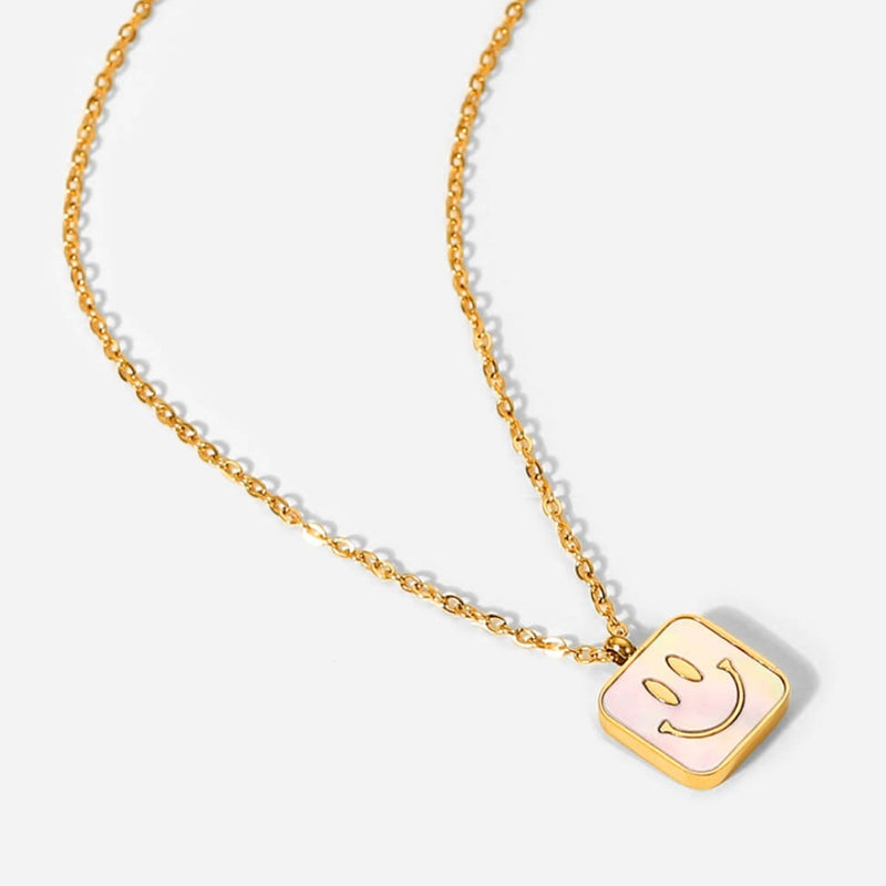 #1 Best Trendy Gold Pearl Pendant Necklace Jewelry Gift for Women | Best Trending Aesthetic Yellow Gold Pearl Smiling Happy Face Pendant Necklace Jewelry Gift for Women, Girls, Girlfriend, Mother, Wife, Daughter | Mason & Madison Co.