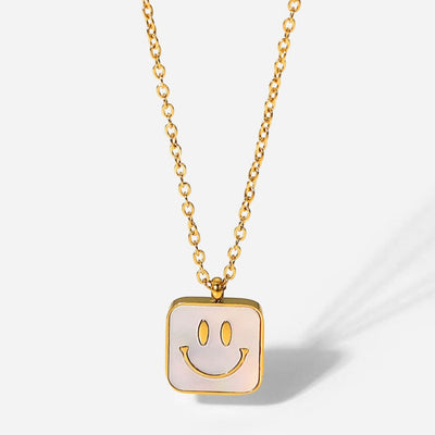 #1 Best Trendy Gold Pearl Pendant Necklace Jewelry Gift for Women | Best Trending Aesthetic Yellow Gold Pearl Smiling Happy Face Pendant Necklace Jewelry Gift for Women, Girls, Girlfriend, Mother, Wife, Daughter | Mason & Madison Co.