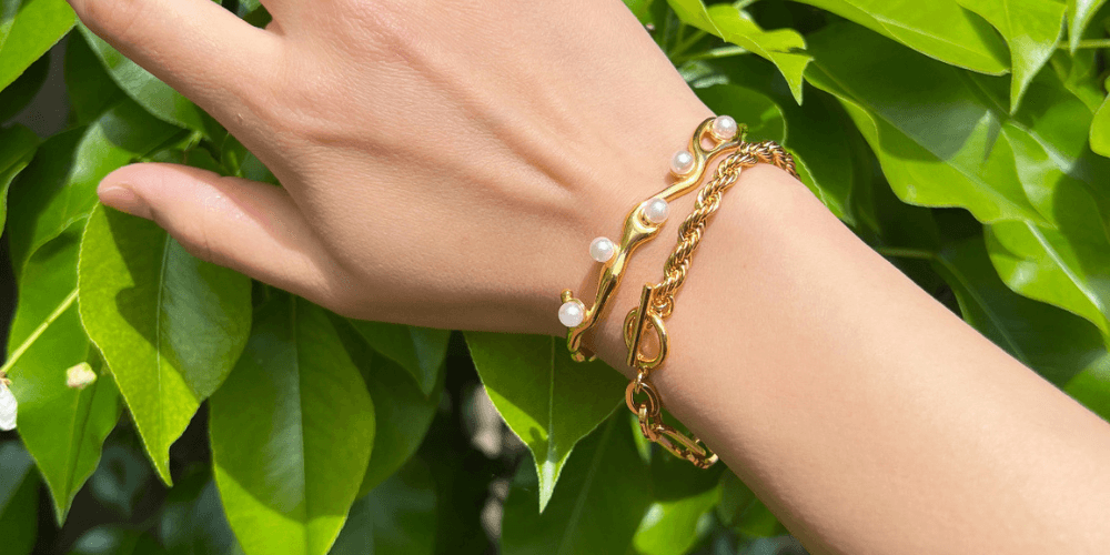 Best Women's Gold Bracelets Gift Trends for Women, Lady, Wife, Mom | Women’s BEST Trending Trendy Gold Bracelets Jewelry Gift on Sale for Women, Lady, Mother, Wife | Mason & Madison Co.