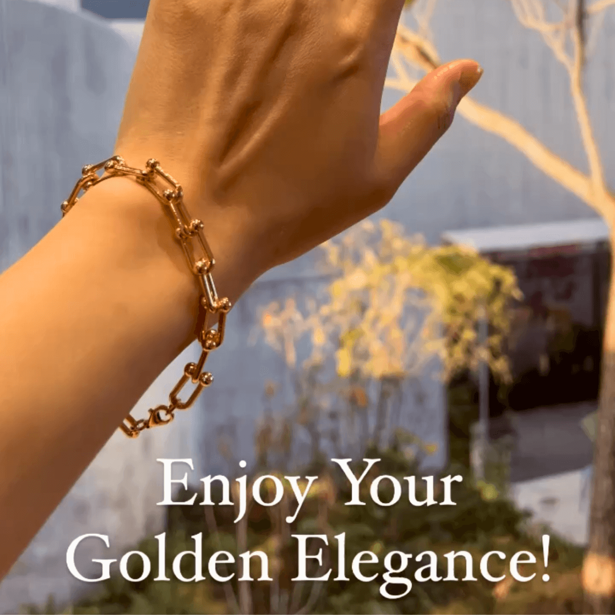 Women's 18K Link Bracelet Hardware Chain Bracelet Golden Bracelet Hardware Link Bracelet
