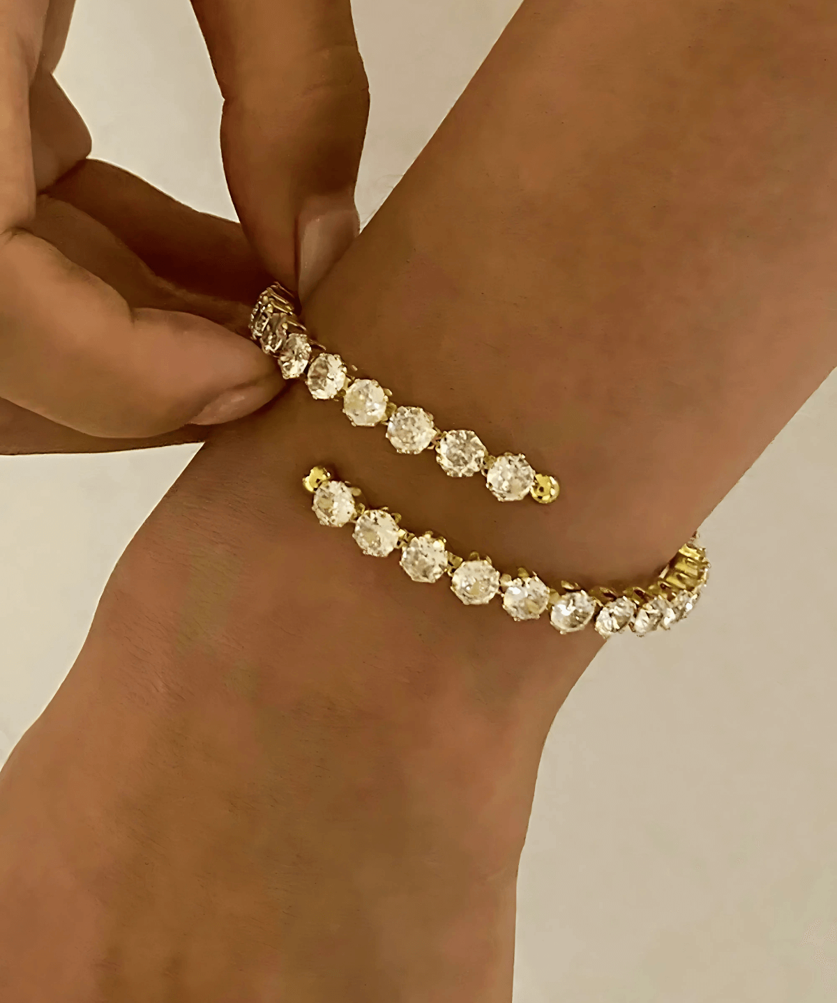 18K Diamond Gold Bracelet Women’s Best Trending Gift for Lady Girl Mother Wife,Birthday Travel Vacation Bridal Wedding Party Daily Office Work School,Spring Summer Fall Winter Holiday Sale,Mason & Madison Co.
