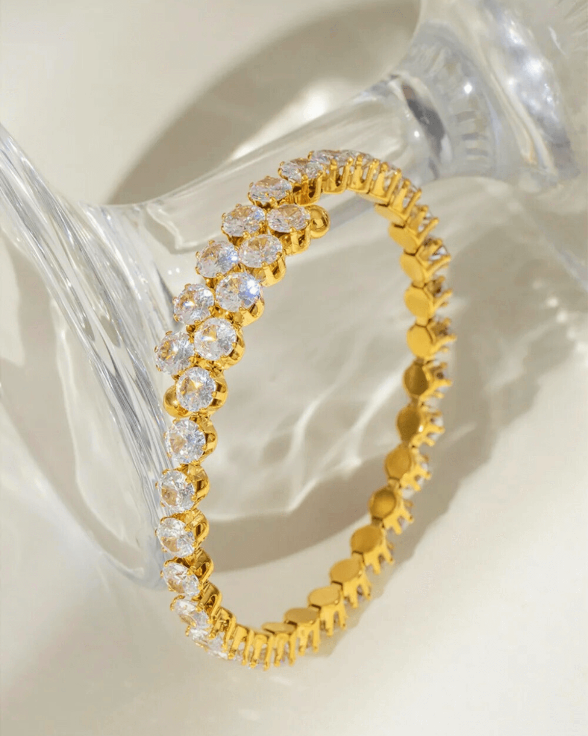 18K Diamond Gold Bracelet Women’s Best Trending Gift for Lady Girl Mother Wife,Birthday Travel Vacation Bridal Wedding Party Daily Office Work School,Spring Summer Fall Winter Holiday Sale,Mason & Madison Co.