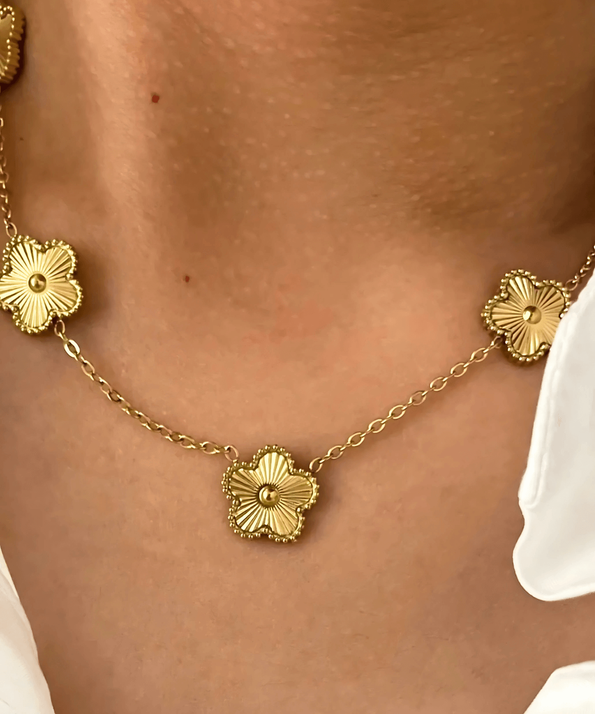 18K Gold Clover Chain Necklace Women’s Best Trending Gift for Lady Girl Mother Wife,Birthday Travel Vacation Bridal Wedding Party Daily Office Work School,Spring Summer Fall Winter Holiday Sale,Mason & Madison Co.