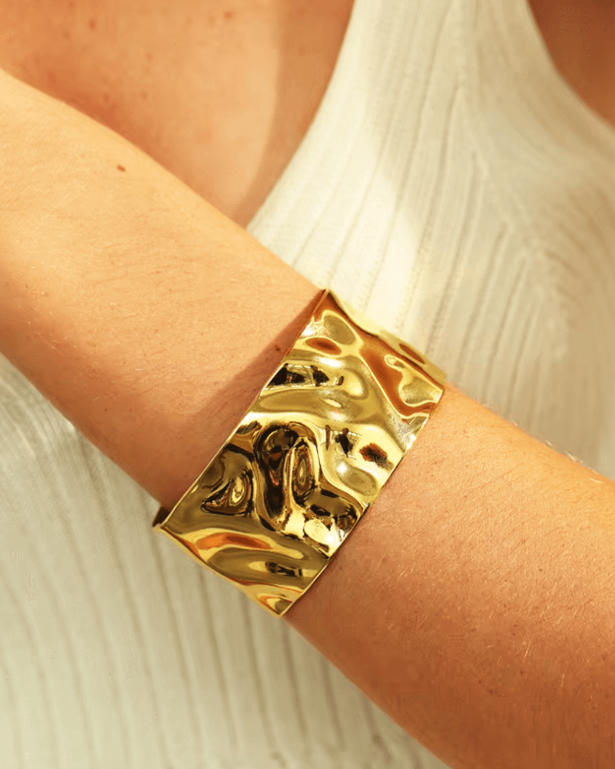 18K Gold Cuff Bracelet Women’s Best Trending Gift for Lady Girl Mother Wife,Birthday Travel Vacation Bridal Wedding Party Daily Office Work School,Spring Summer Fall Winter Holiday Sale,Mason & Madison Co.