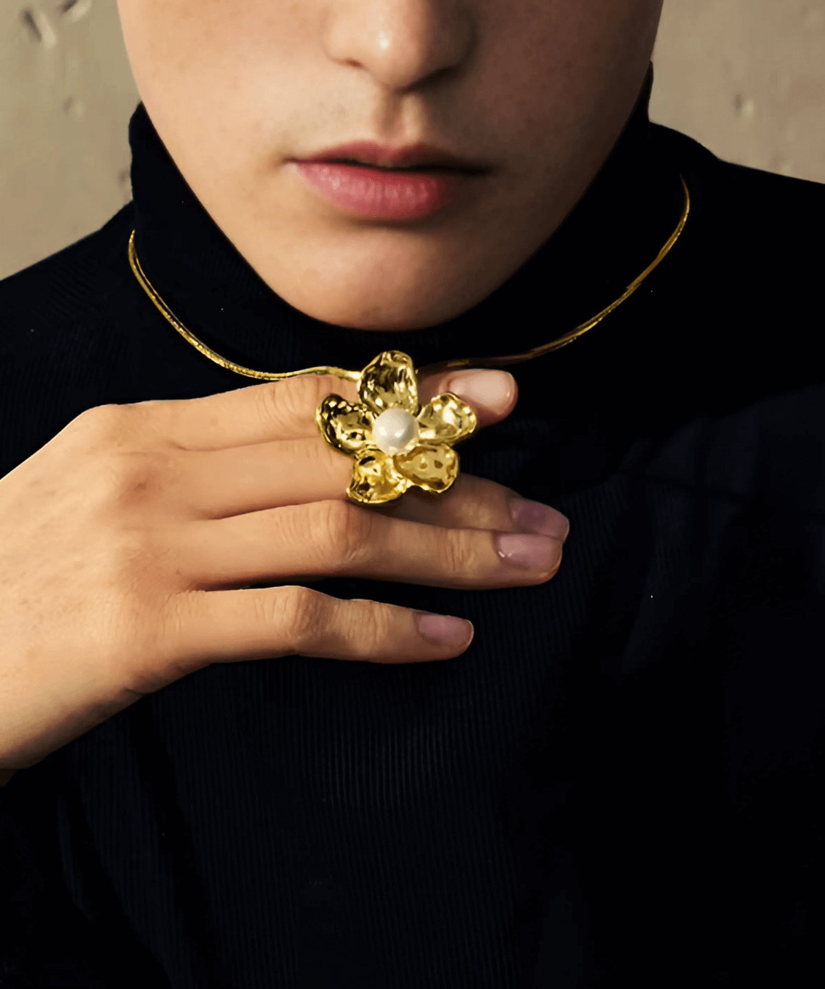 18K Gold Flower Pendant Necklace Women’s Best Trending Gift for Lady Girl Mother Wife,Birthday Travel Vacation Bridal Wedding Party Daily Office Work School,Spring Summer Fall Winter Holiday Sale,Mason & Madison Co.