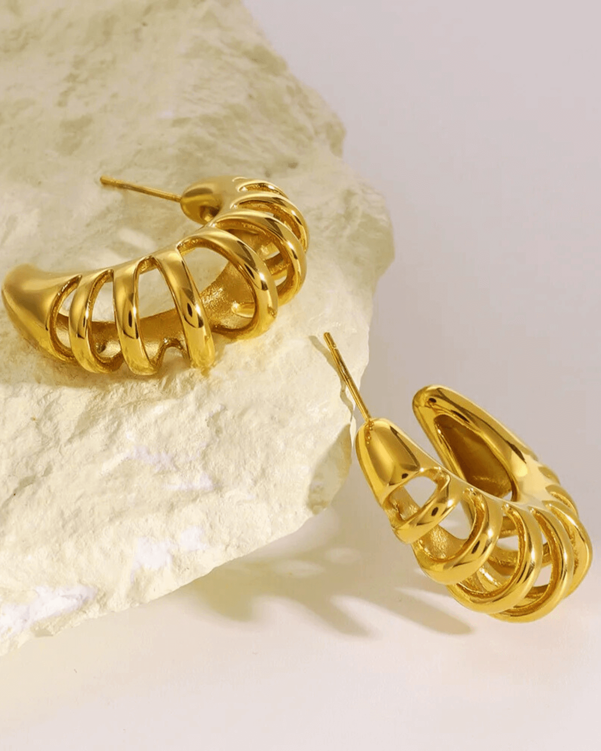 18K Gold Hoop Earrings Women’s Best Trending Gift for Lady Girl Mother Wife,Birthday Travel Vacation Bridal Wedding Party Daily Office Work School,Spring Summer Fall Winter Holiday Sale,Mason & Madison Co.