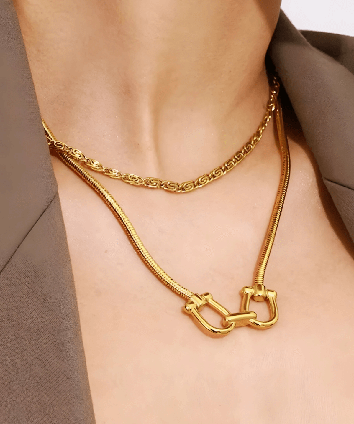 18K Gold Horseshoe Chain Necklace Women’s Best Trending Gift for Lady Girl Mother Wife,Birthday Travel Vacation Bridal Wedding Party Daily Office Work School,Spring Summer Fall Winter Holiday Sale,Mason & Madison Co.