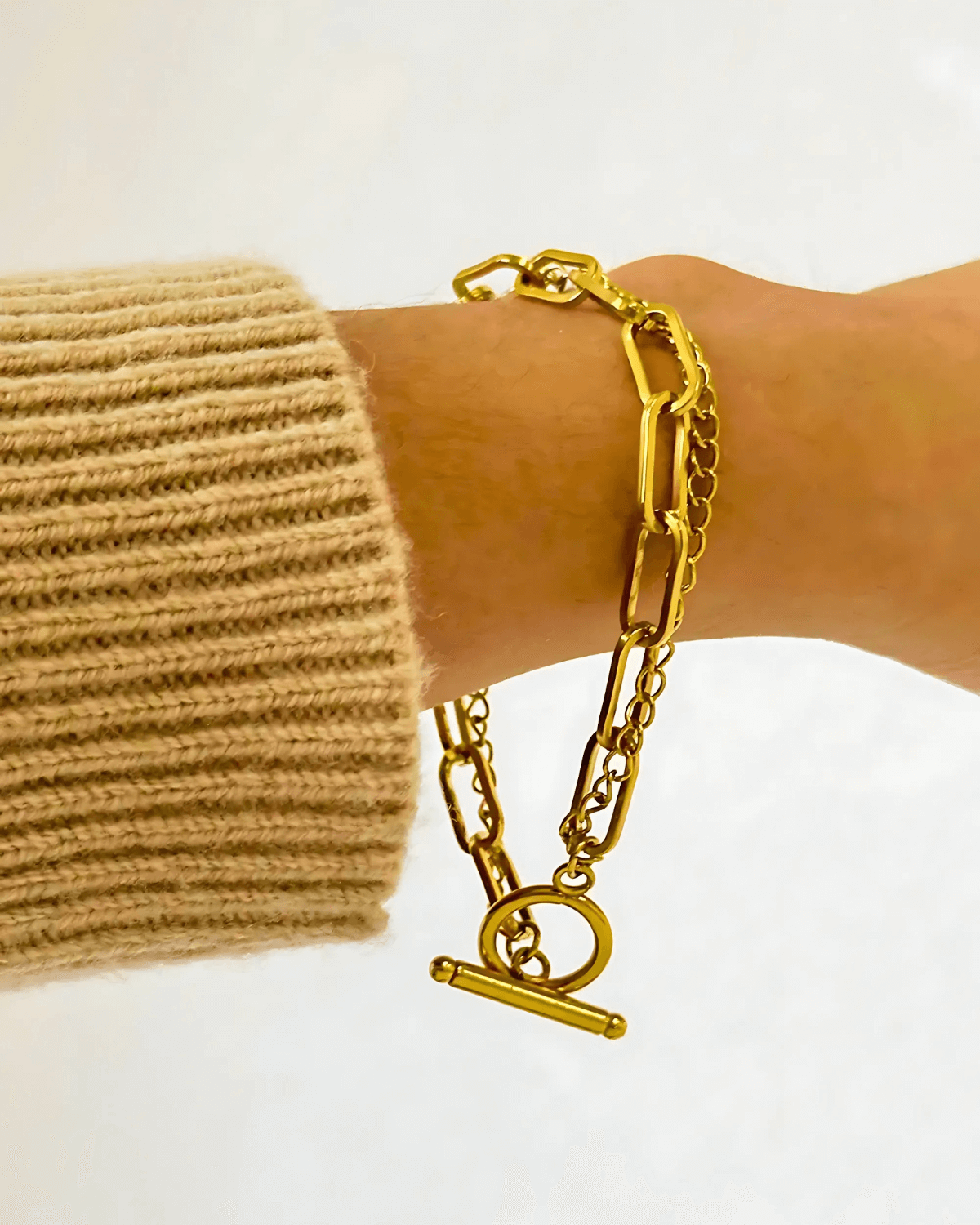 18K Gold PaperClip Link Chain Bracelet Women’s Best Trending Gift for Lady Girl Mother Wife,Birthday Travel Vacation Bridal Wedding Party Daily Office Work School,Spring Summer Fall Winter Holiday Sale,Mason & Madison Co.