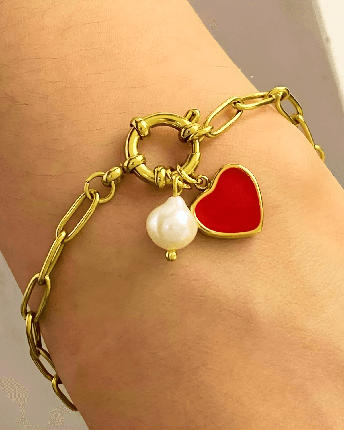 18K Pearl Gold Charm Bracelet Women’s Best Trending Gift for Lady Girl Mother Wife,Birthday Travel Vacation Bridal Wedding Party Daily Office Work School,Spring Summer Fall Winter Holiday Sale,Mason & Madison Co.