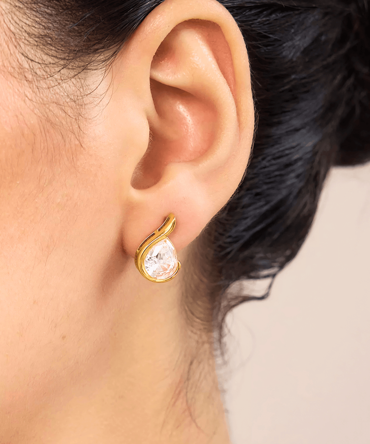 Best Diamond Gold Stud Earrings 18K Women's Gift or Her/Mom/Wife Birthday