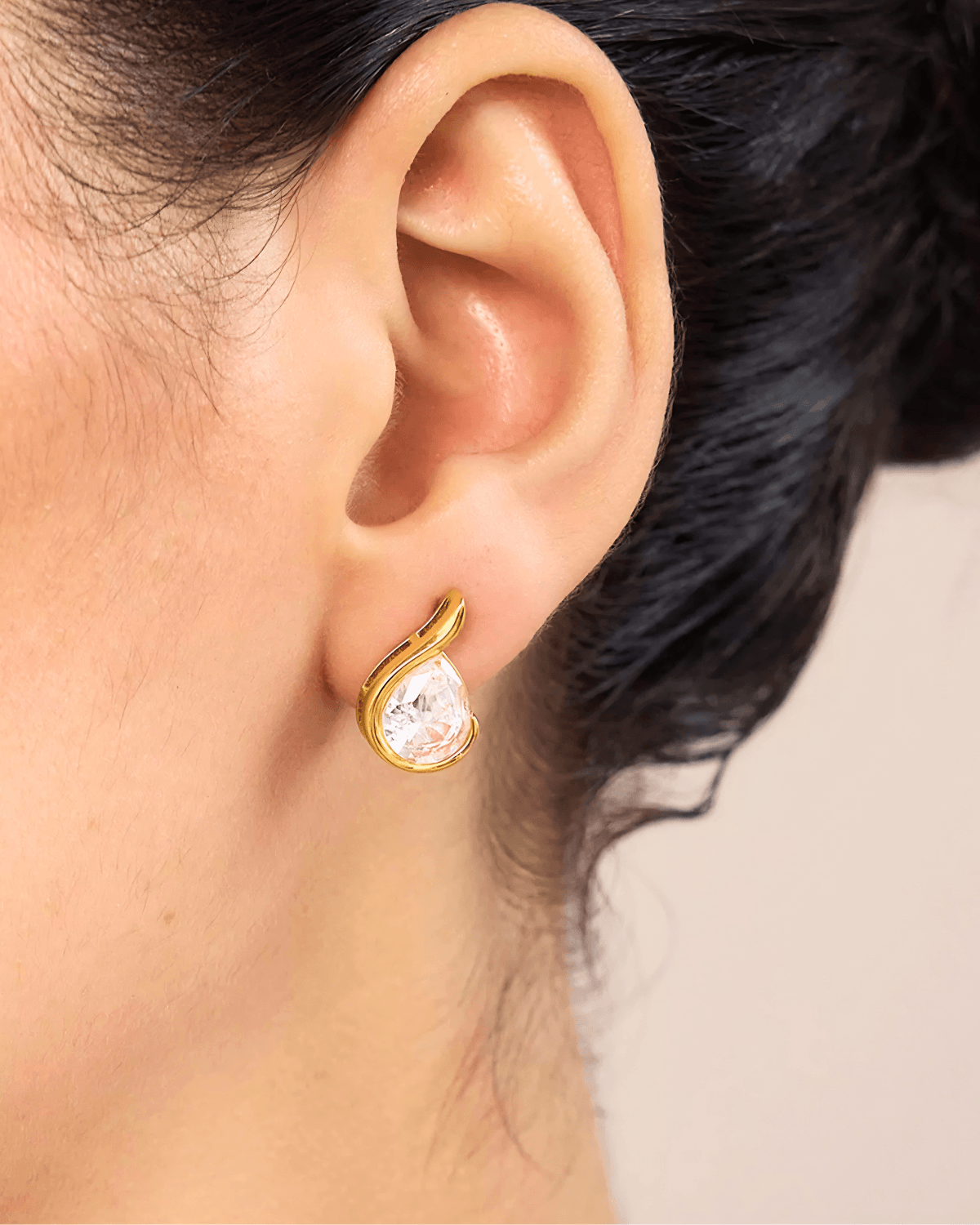 Best Diamond Gold Stud Earrings 18K Women's Gift or Her/Mom/Wife Birthday