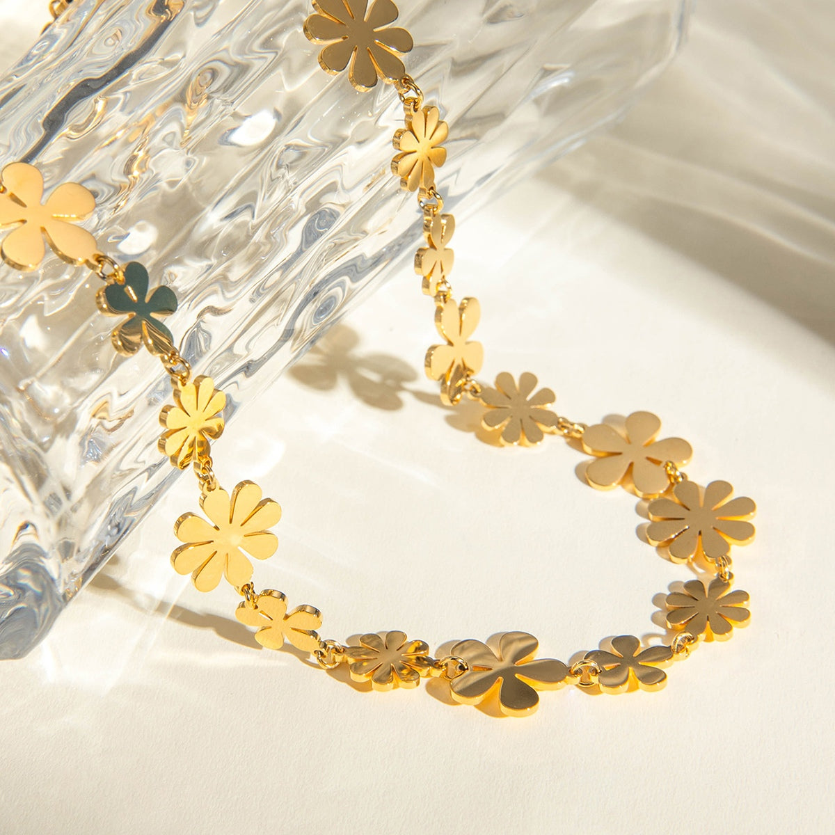 Gold necklace women's jewelry online