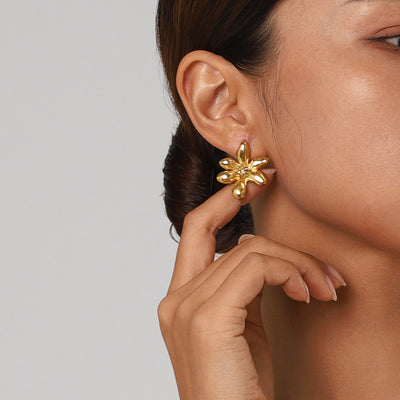 Best Gold Flower Stud Earrings Gift Trends for Women | Women’s BEST Trending Trendy Gold Flower Stud Earrings Jewelry Gift on Sale for Women, Lady, Mother, Wife | Mason & Madison Co.