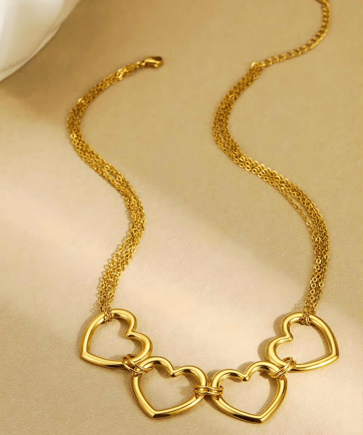 Best Gold Heart Necklace Women's 18K Gold Heart Necklace Women’s Best Trending Gift for Lady Girl Mother Wife,Birthday Travel Vacation Bridal Wedding Party Daily Office Work School,Spring Summer Fall Winter Holiday Sale,Mason & Madison Co.