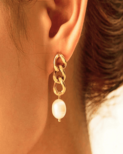 Best Pearl Chain Set Gift Trends for Women | #1 Women’s BEST Trending Trendy Pearl Gold Chain Set Bundle Jewelry Gift Set on Sale for Women, Lady, Mother, Wife | 1# BEST Pearl Gold Chain Jewelry Bundle Set Gift for Women | #1 Best Most Top Trendy Trending Aesthetic Yellow Gold Pearl Chain Necklace, Earrings, Ring Jewelry Gift for Women, Mother, Wife, Ladies | Mason & Madison Co.