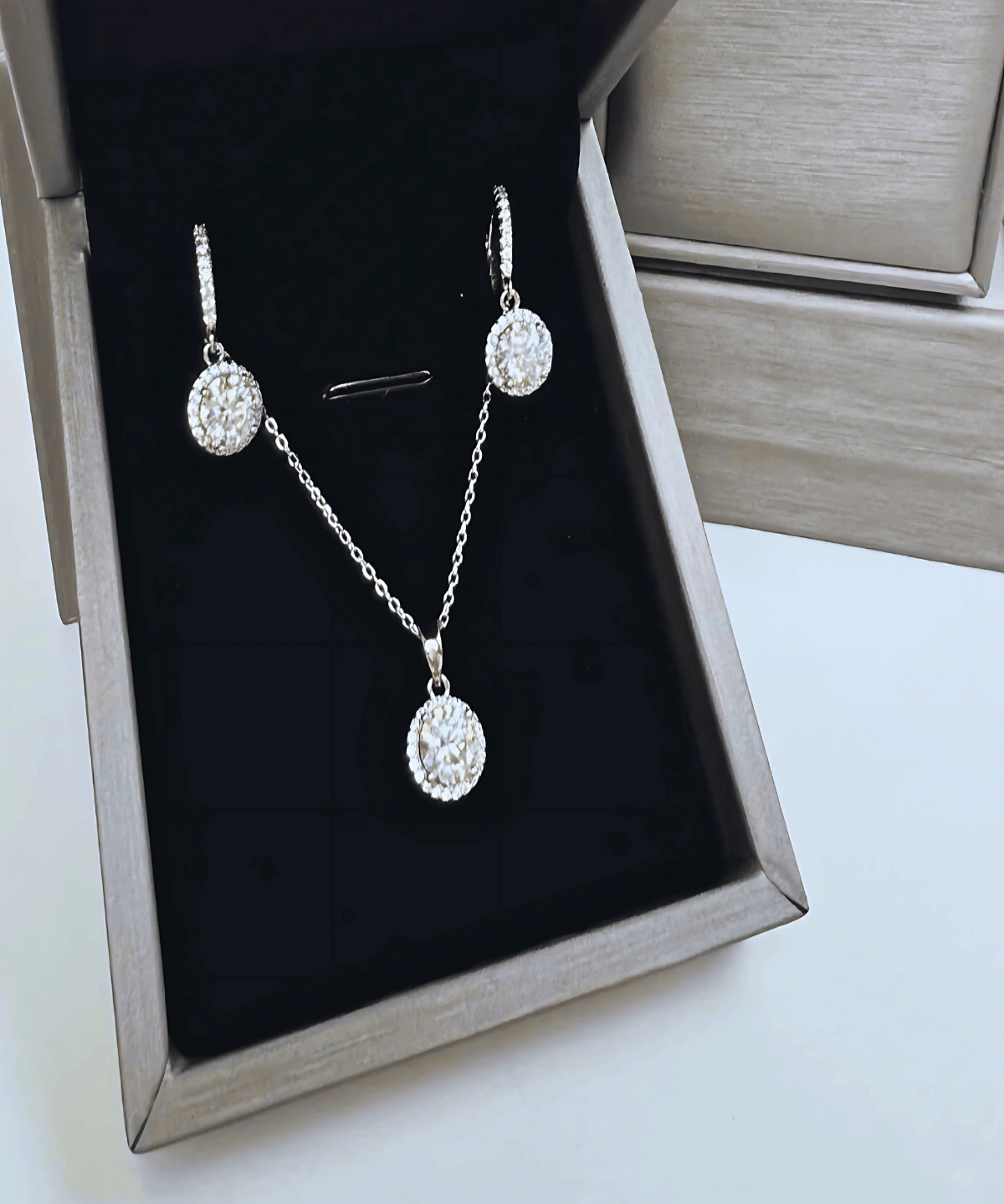 Top 1 Best Trending Diamond Necklace Earrings Set Gift on Sale for Women, Lady, Mother, Wife