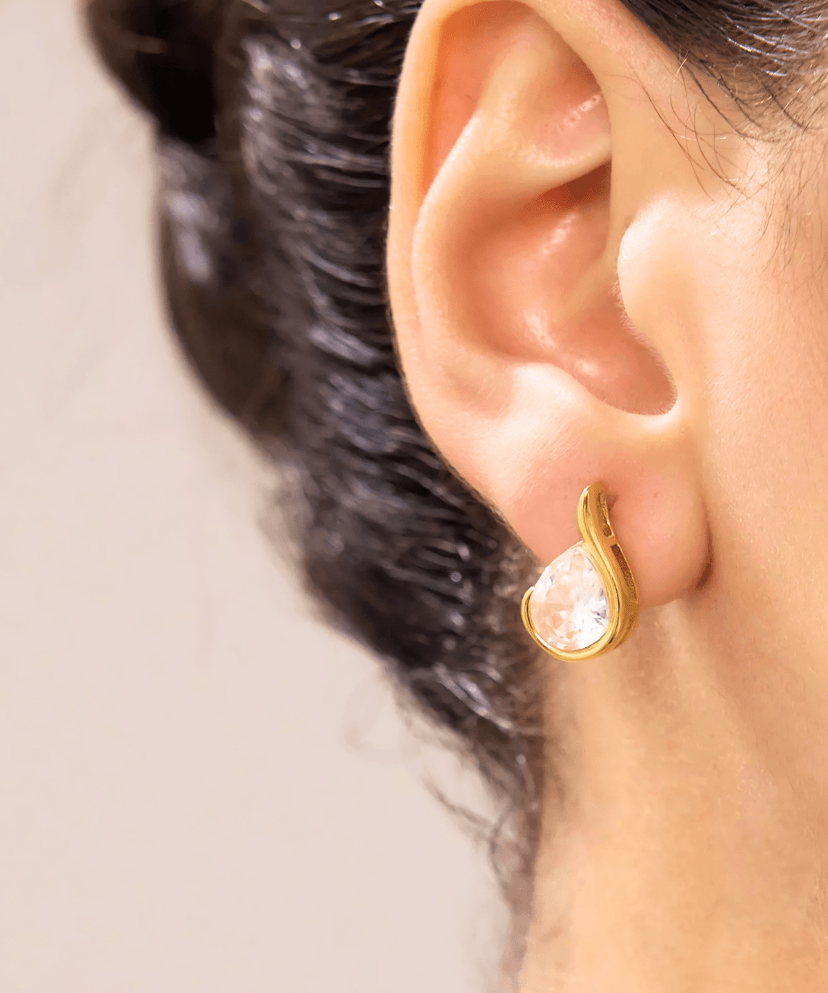 Trending Diamond Gold Stud Earrings 18K Women's Gift or Her/Mom/Wife Birthday