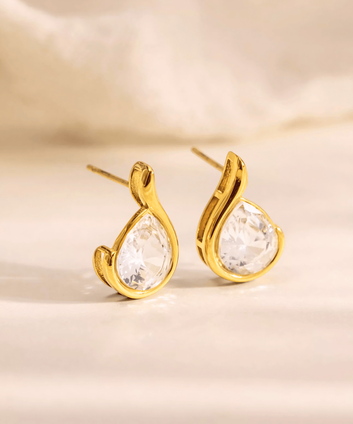 Trending Diamond Gold Stud Earrings 18K Women's Gift or Her/Mom/Wife Birthday