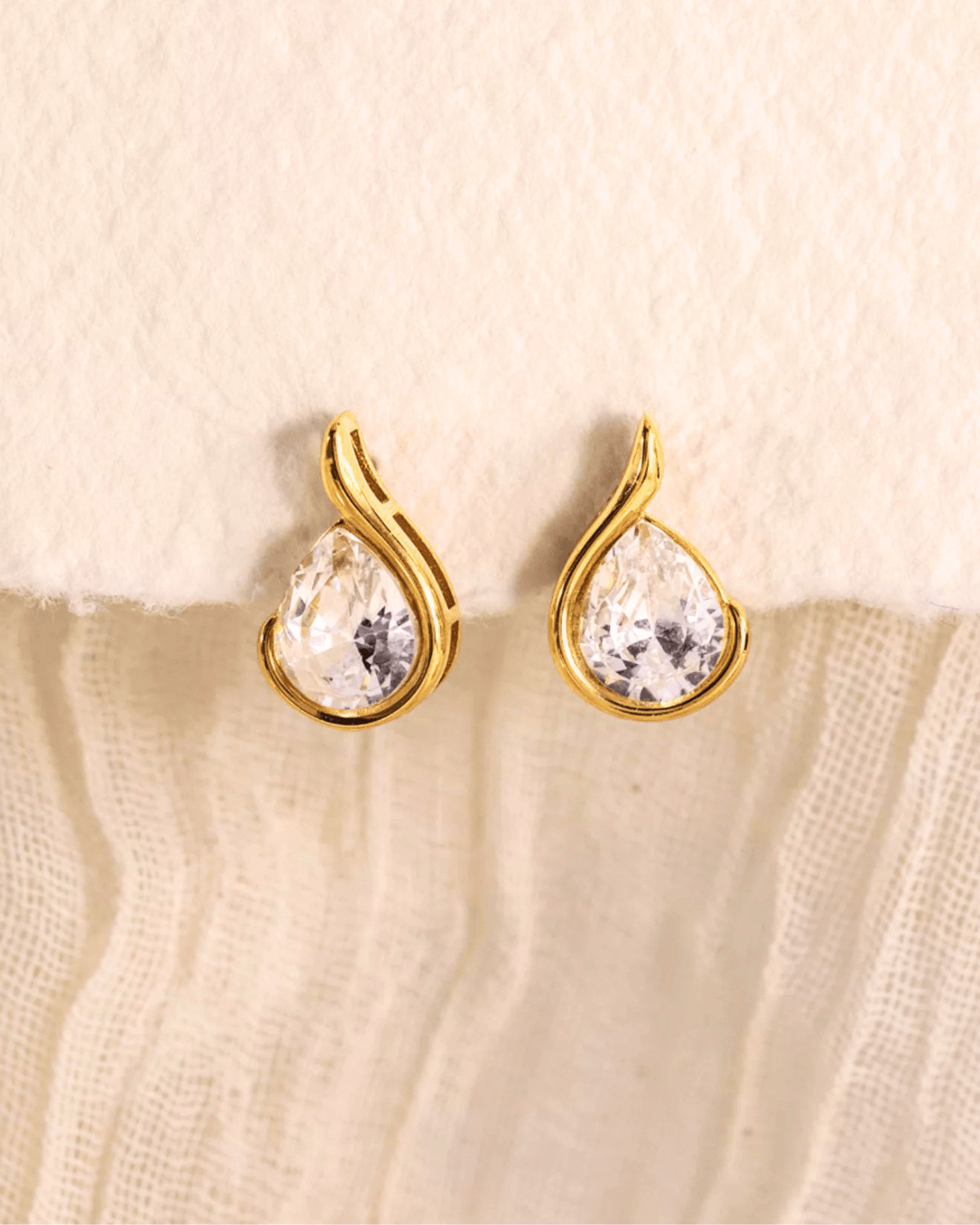 Trending Diamond Gold Stud Earrings 18K Women's Gift or Her/Mom/Wife Birthday