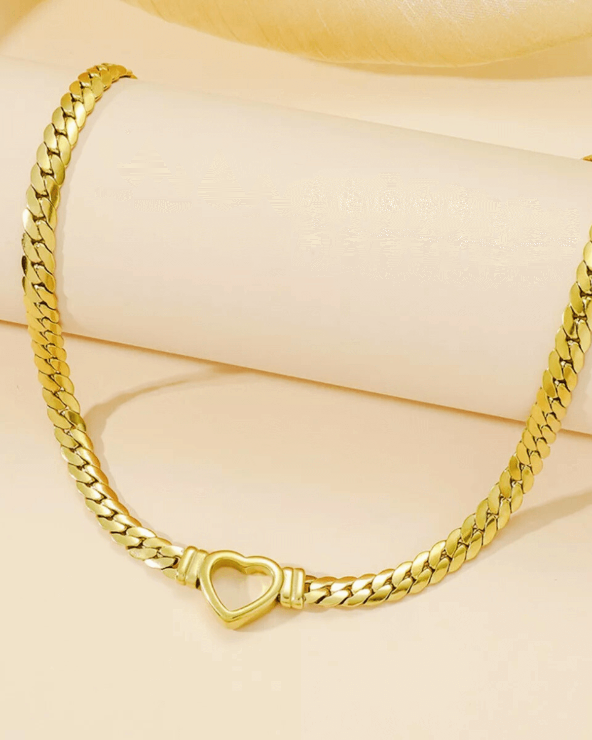 Trending Gold Chain Necklace Women's 18K Yellow Gold Chain Heart Necklace Women’s Best Trending Gift for Lady Girl Mother Wife,Birthday Travel Vacation Bridal Wedding Party Daily Office Work School,Spring Summer Fall Winter Holiday Sale,Mason & Madison Co.