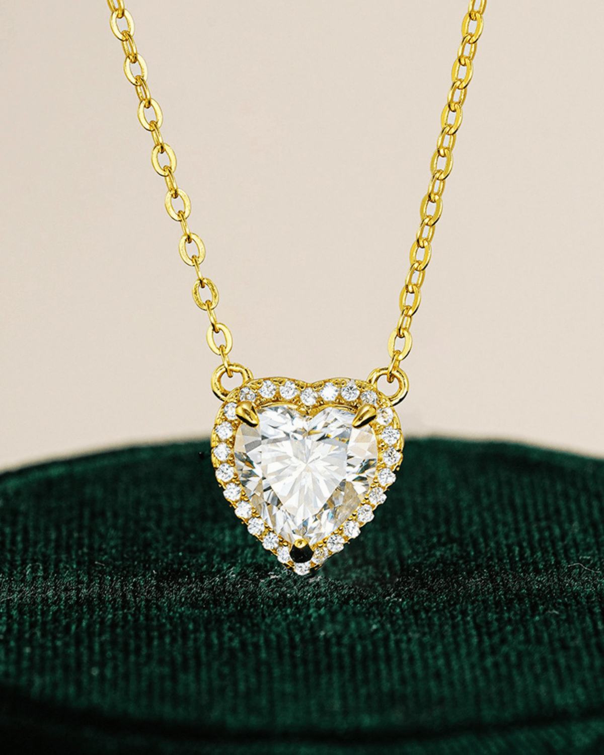 Women's Gold Heart Necklace, Mason & Madison Co. 2 Carat Diamond Gold Heart Necklace