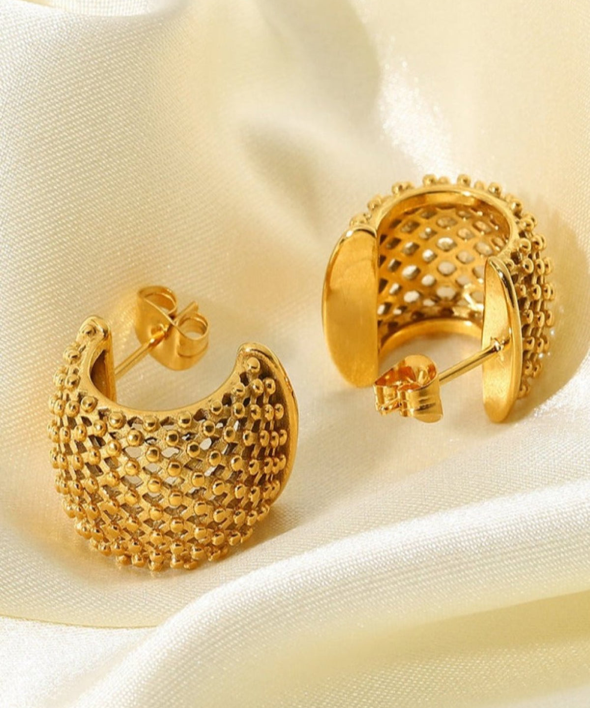18K Gold Hoop Earrings Women’s Best Trending Gift for Lady Girl Mother Wife,Birthday Travel Vacation Bridal Wedding Party Daily Office Work School,Spring Summer Fall Winter Holiday Sale,Mason & Madison Co.