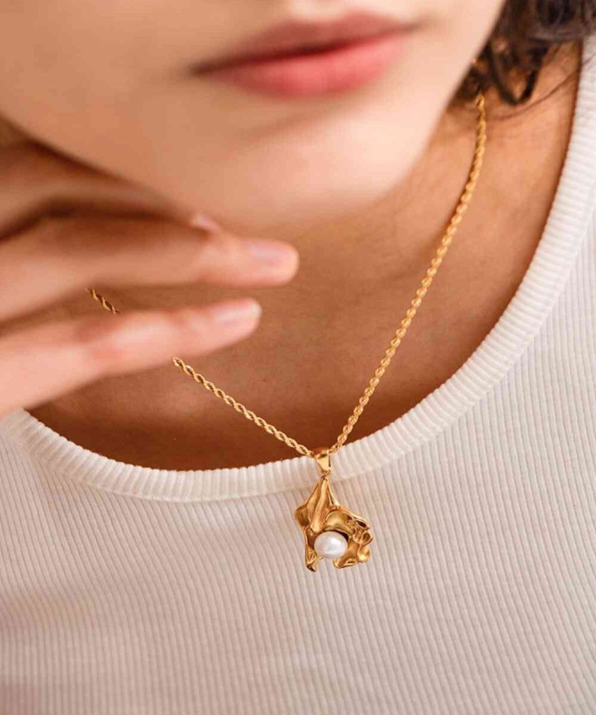 18K Gold Pendant Necklace Women’s Best Trending Gift for Lady Girl Mother Wife,Birthday Travel Vacation Bridal Wedding Party Daily Office Work School,Spring Summer Fall Winter Holiday Sale,Mason & Madison Co.