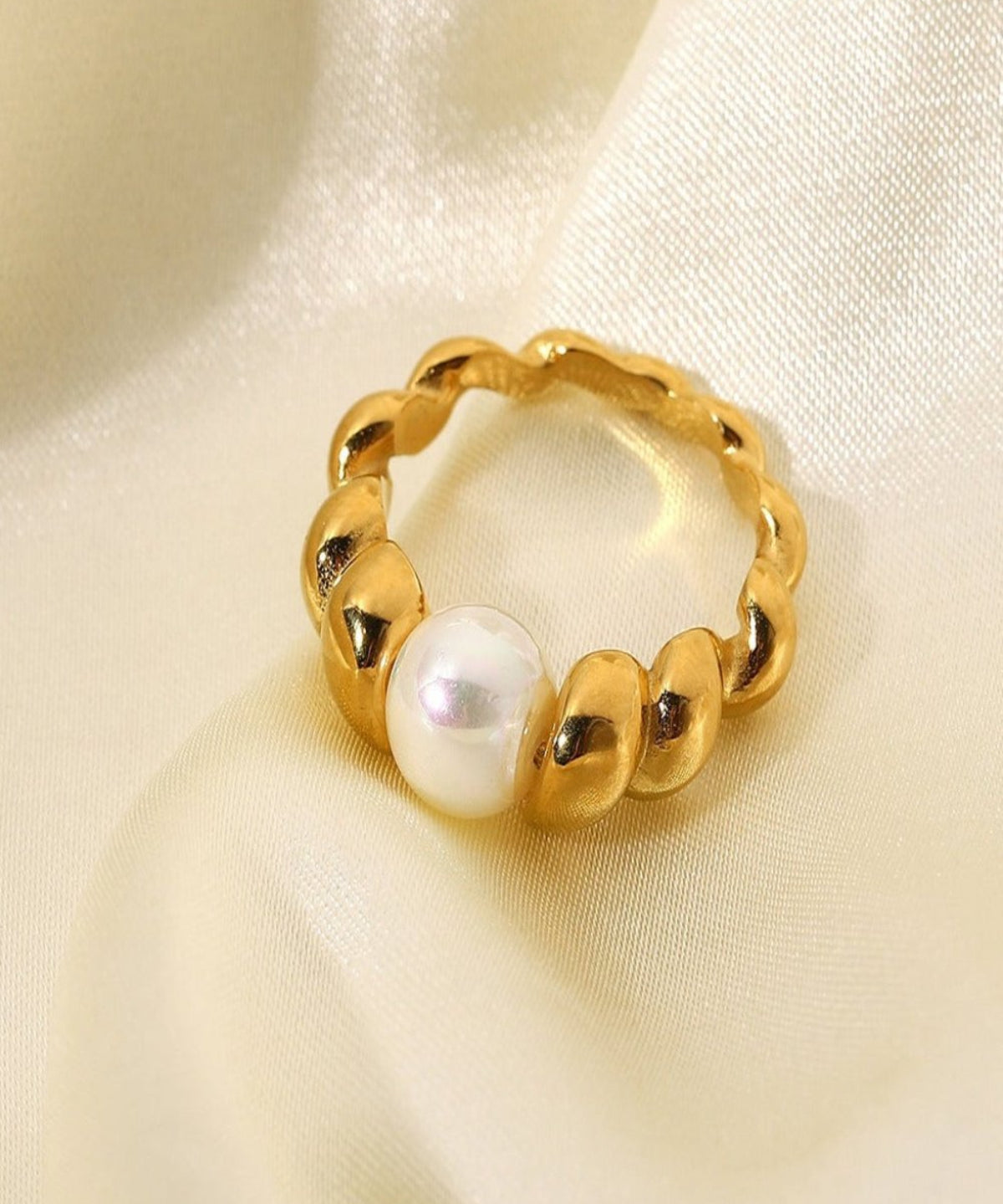 18K Pearl Ring Women’s Best Trending Gift for Lady Girl Mother Wife,Birthday Travel Vacation Bridal Wedding Party Daily Office Work School,Spring Summer Fall Winter Holiday Sale,Mason & Madison Co.