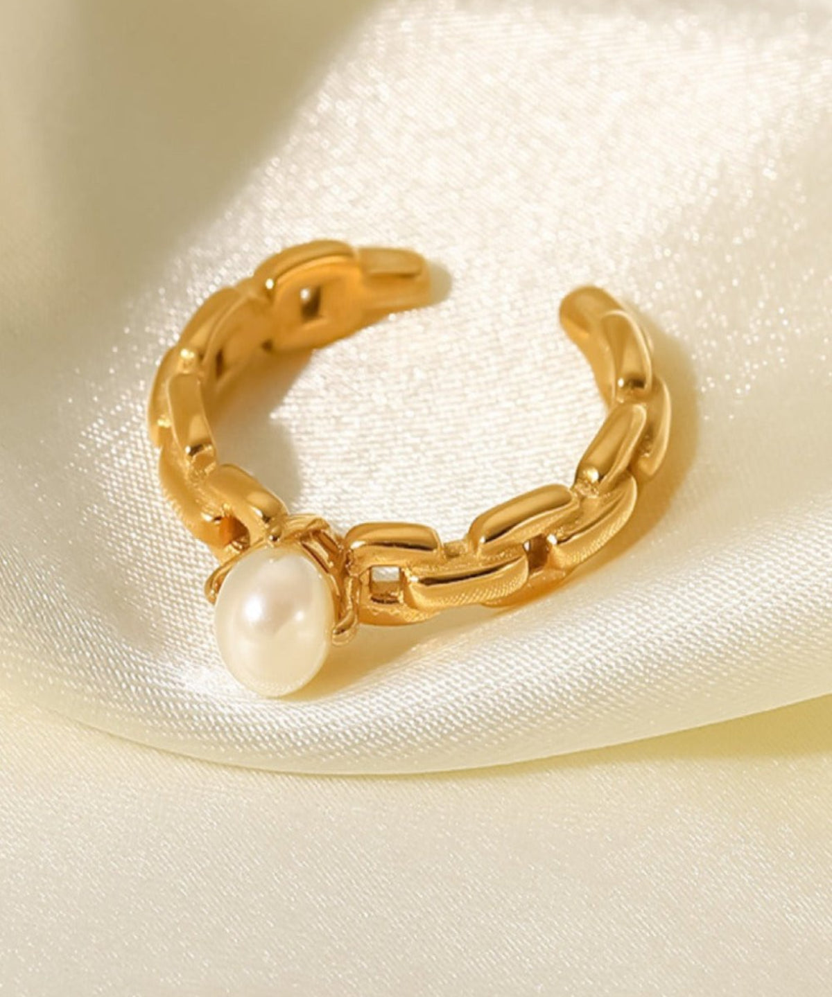 18K Pearl Ring Women’s Best Trending Gift for Lady Girl Mother Wife,Birthday Travel Vacation Bridal Wedding Party Daily Office Work School,Spring Summer Fall Winter Holiday Sale,Mason & Madison Co.