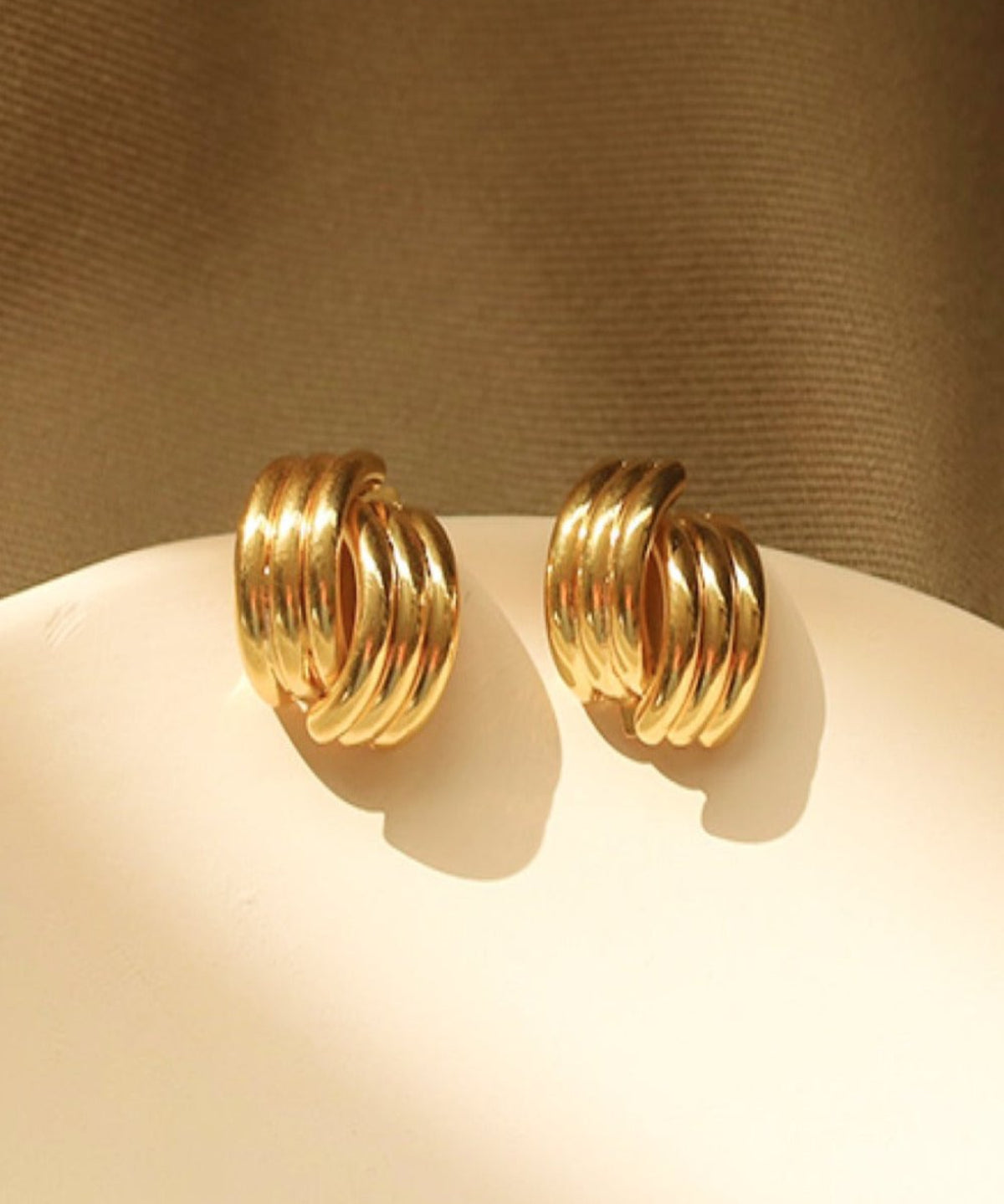 18K Gold Stud Earrings Women’s Best Trending Gift for Lady Girl Mother Wife,Birthday Travel Vacation Bridal Wedding Party Daily Office Work School,Spring Summer Fall Winter Holiday Sale,Mason & Madison Co.
