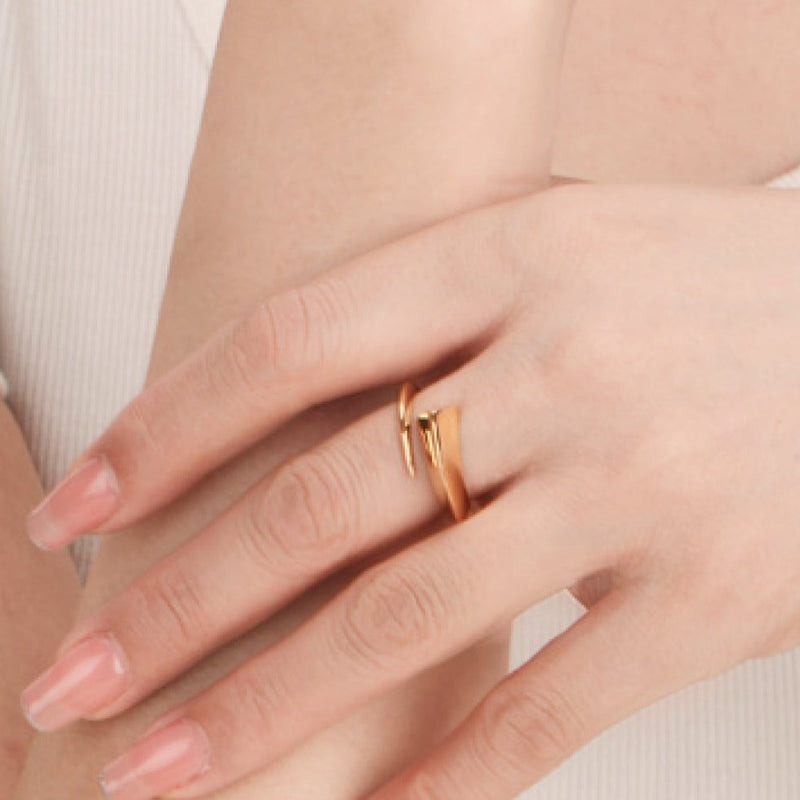 Best Gold Ring Jewelry Gift | Best Aesthetic Yellow Gold Ring Jewelry Gift for Women, Girls, Girlfriend, Mother, Wife, Daughter | Mason & Madison Co.