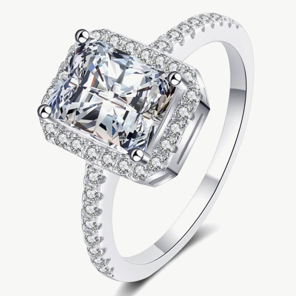 A Modern Twists on Oval Diamond Beauty Unique Setting Silver Diamond Ring  For woman at Rs 52700 | Solitaire Ring in Surat | ID: 2853208651291