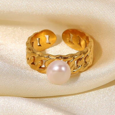 Sabrina Classic Round Pearl Ring – Beautiful Earth Boutique