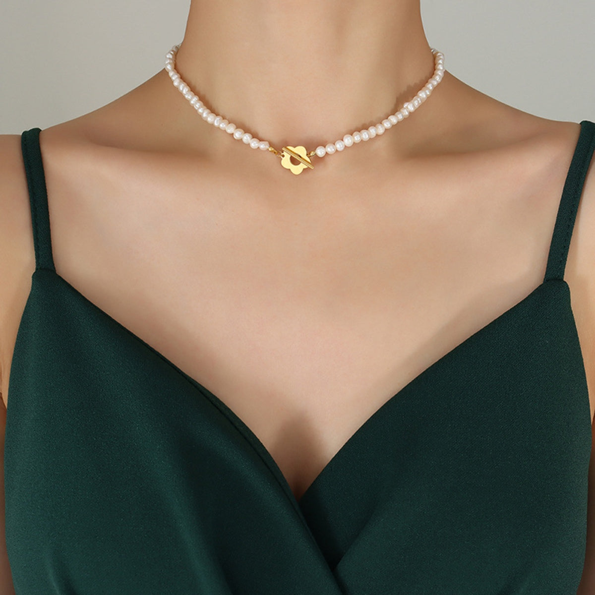 Best Gold Pearl Chain Necklace Jewelry Gift | Best Aesthetic Yellow Gold Flower Pearl Chain Necklace Jewelry Gift for Women, Girls, Girlfriend, Mother, Wife, Daughter | Mason & Madison Co.