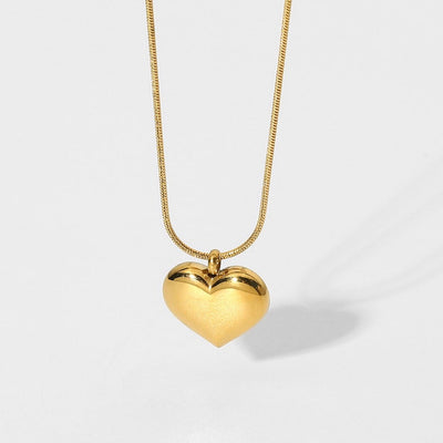 Best Gold Jewelry Gift | Best Aesthetic Yellow Gold Heart Pendant Necklace Jewelry Gift for Women, Girls, Girlfriend, Mother, Wife, Daughter | Mason & Madison Co.