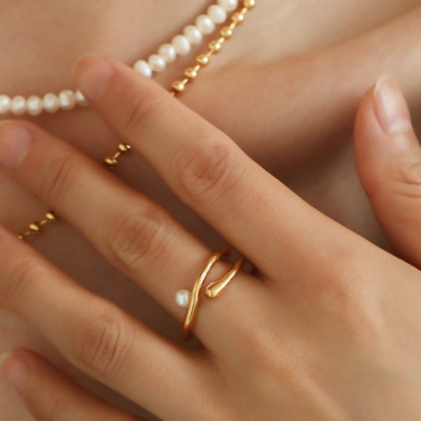 Zoe Gold Diamond and Pearl Ring – MOI - Boutique Everyday Luxury