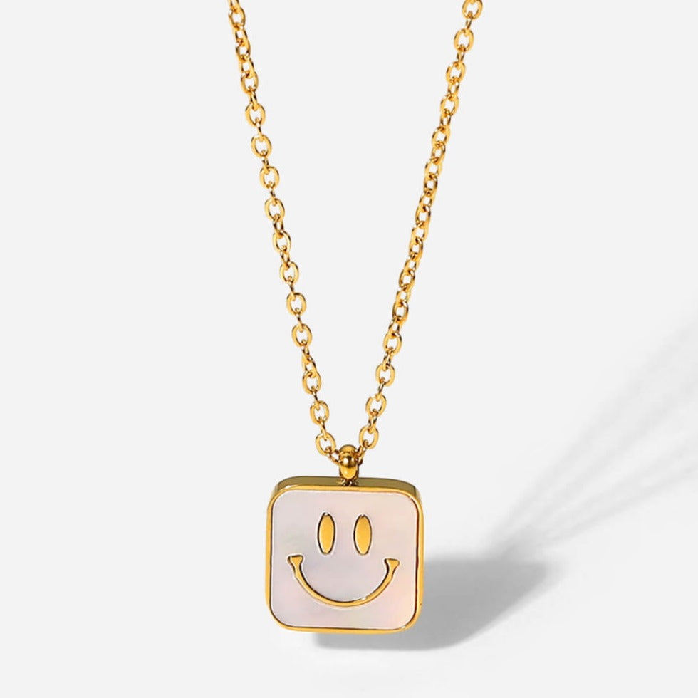 Best Gold Pearl Pendant Jewelry Gift | Best Aesthetic Yellow Gold Pearl Smiling Happy Face Pendant Necklace Jewelry Gift for Women, Girls, Girlfriend, Mother, Wife, Daughter | Mason & Madison Co.