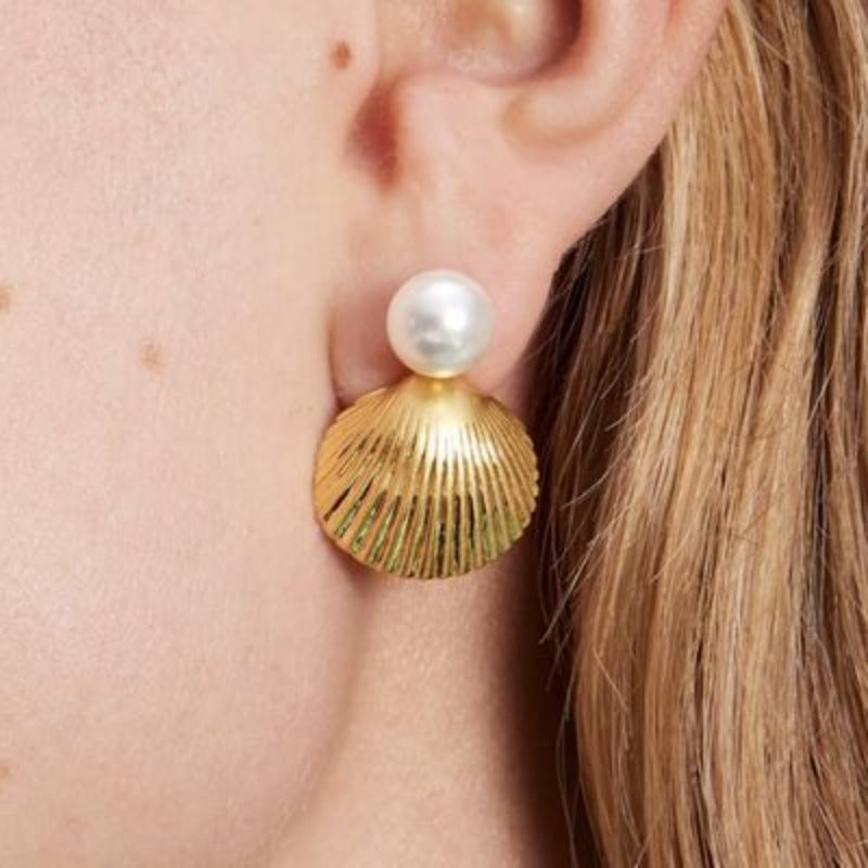 1# BEST Gold Pearl Earrings Jewelry Gift for Women | #1 Best Most Top Trendy Trending Aesthetic Pearl Yellow Gold Shell Shape Stud Earrings Jewelry Gift for Women, Girls, Girlfriend, Mother, Wife, Daughter, Ladies | Mason & Madison Co.