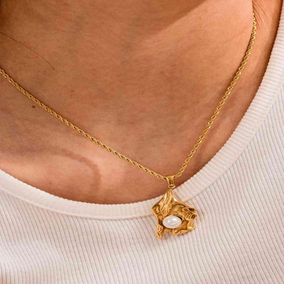 Best Gold Pearl Pendant Necklace Gift Trends for Women | #1 Women’s BEST Trending Trendy Gold Pearl Pendant Necklace Jewelry Gift on Sale for Women, Lady, Mother, Wife | 1# BEST Gold Pearl Pendant Necklace Jewelry Gift for Women | #1 Best Most Top Trendy Trending Aesthetic Yellow Gold Pearl Pendant Necklace Jewelry Gift for Women, Girls, Girlfriend, Mother, Wife, Daughter, Ladies | Mason & Madison Co.