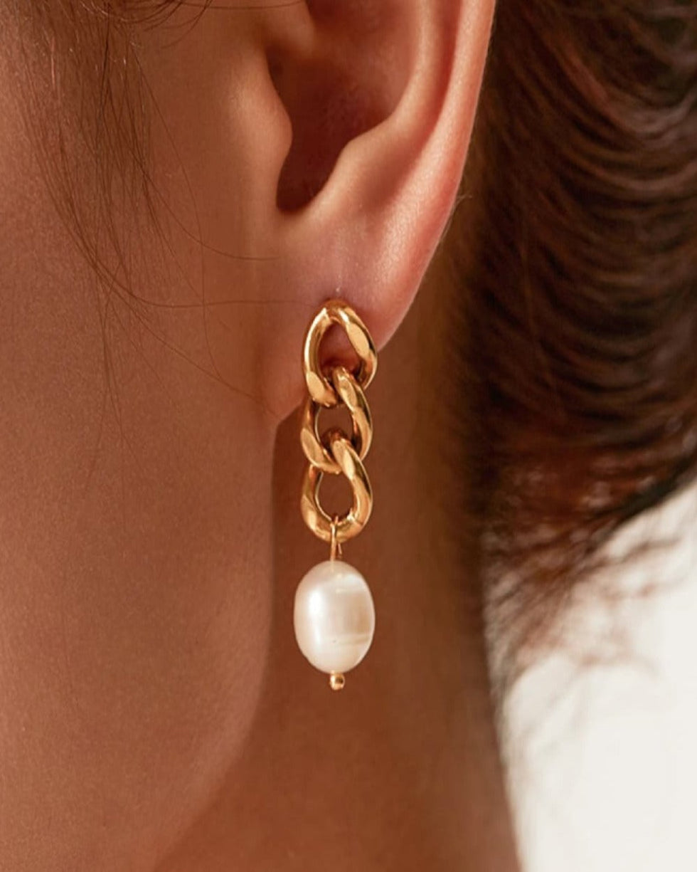 Trendy drop earrings outlet