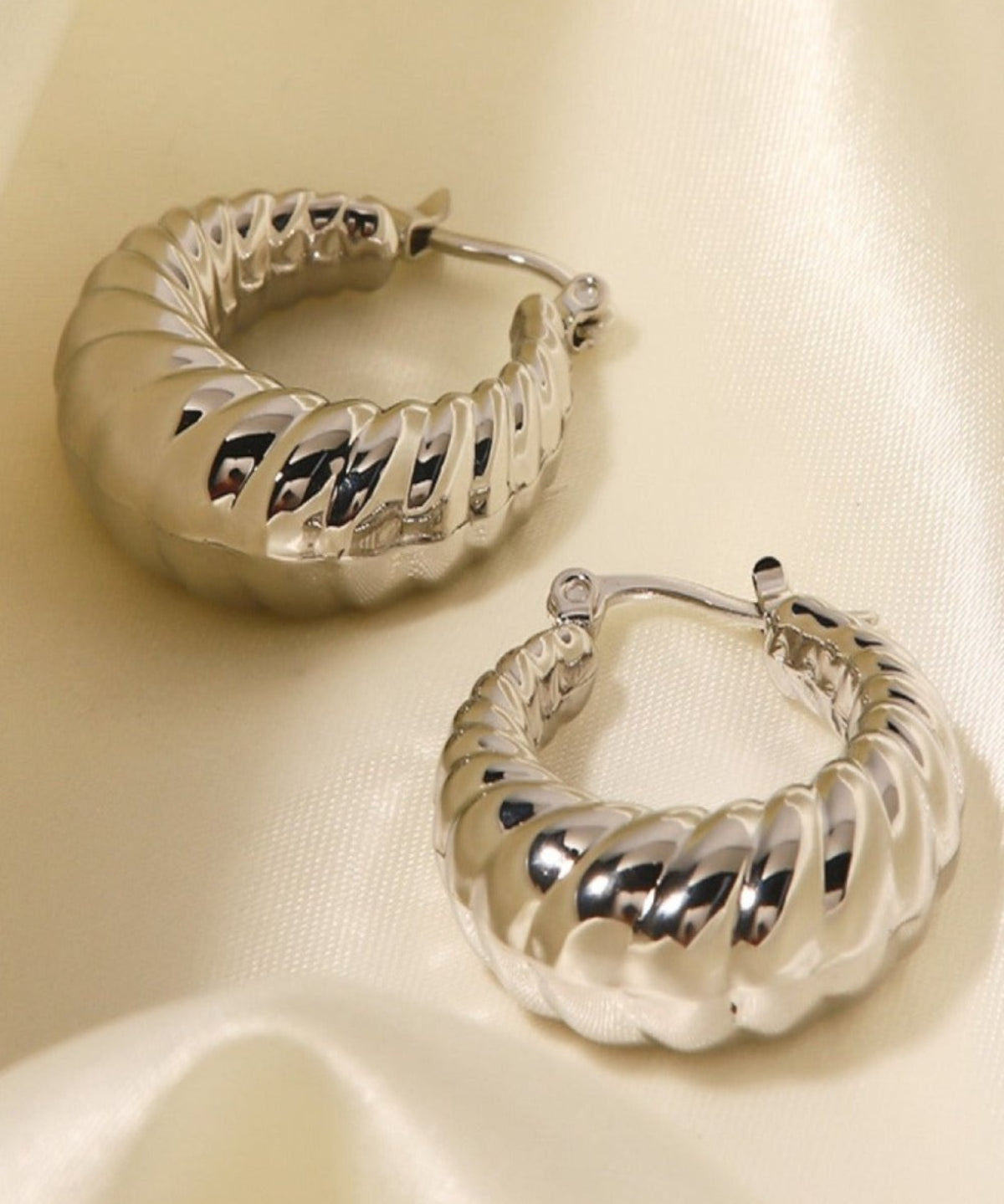 Best Silver Hoop Earrings Gift Trends for Women | #1 Women’s BEST Trending Trendy Silver Hoop Earrings Jewelry Gift on Sale for Women, Lady, Mother, Wife | #1 BEST Silver Hoop Earrings Jewelry Gift for Women | Trending Aesthetic Silver Earrings Jewelry Gift for Women, Girls, Girlfriend, Mother, Wife, Daughter | Mason & Madison Co.