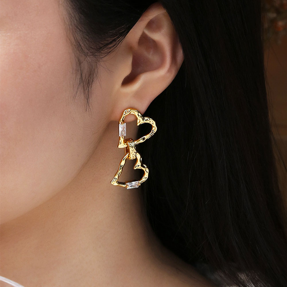 Best Gold Diamond Heart Drop Earrings Jewelry Gift | Best Aesthetic Yellow Gold Diamond Heart Drop Earrings Jewelry Gift for Women, Girls, Girlfriend, Mother, Wife, Daughter | Mason & Madison Co.