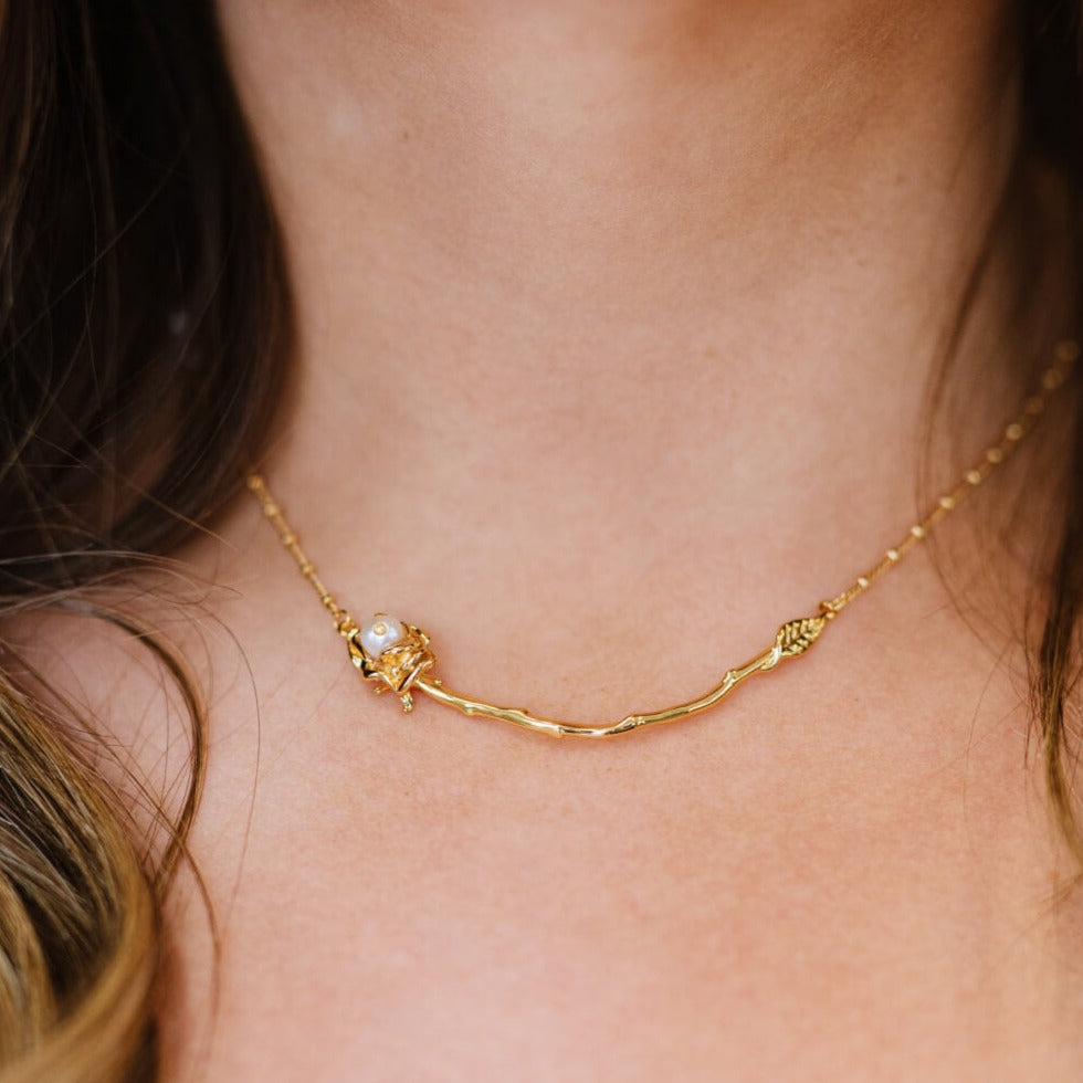 Gold Ravishing Rose and Pearl Detail Necklace