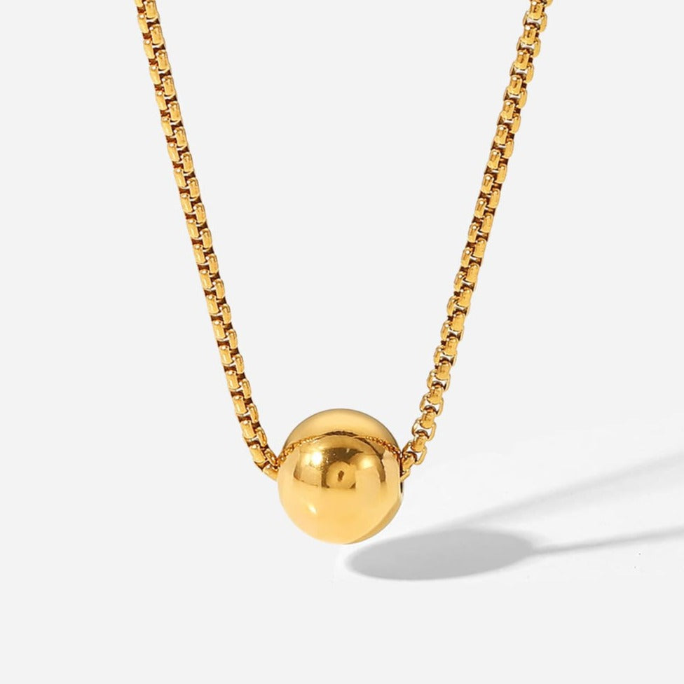 Gold Round Shape Pendant Necklace
