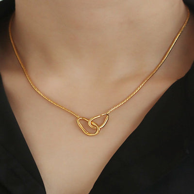 Best Gold Jewelry Gift | Best Aesthetic Yellow Gold Interlocking Chain Necklace Jewelry Gift for Women, Girls, Girlfriend, Mother, Wife, Daughter | Mason & Madison Co.