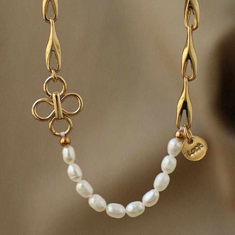 Decorative Twist Pearl Chain Necklace